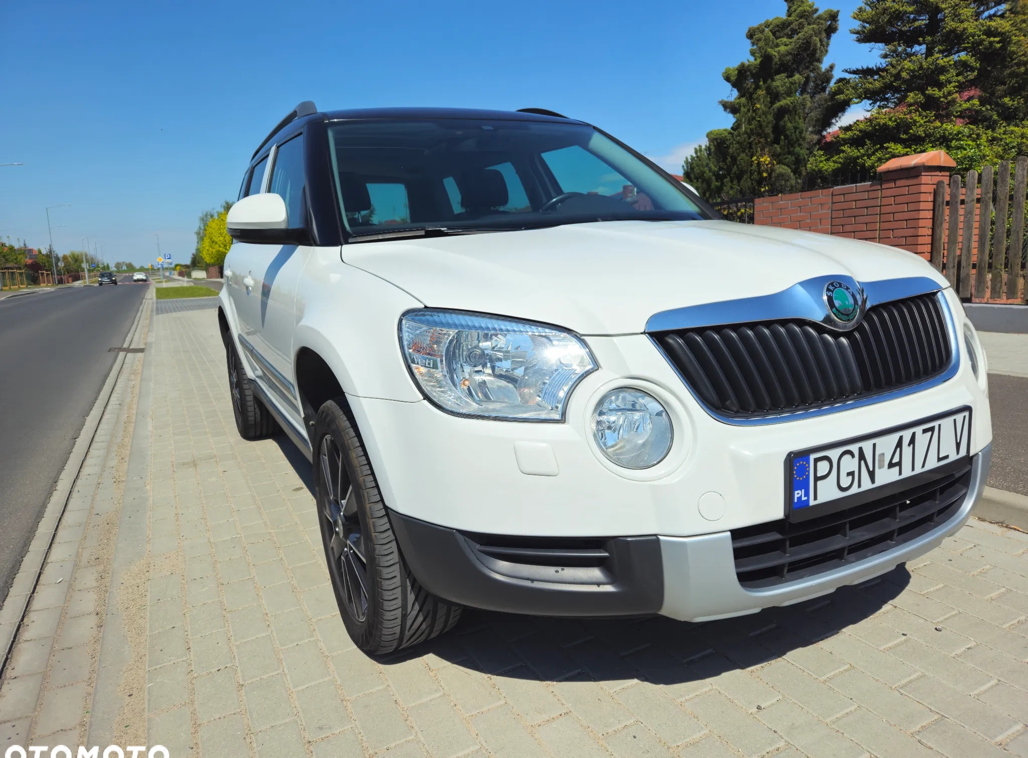 Skoda Yeti cena 32900 przebieg: 228000, rok produkcji 2013 z Gniezno małe 529